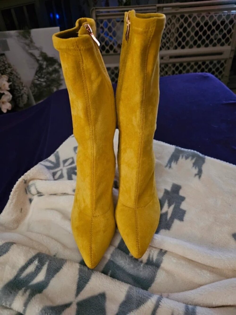 Mistress Rocks "Racy" Boots NWOT